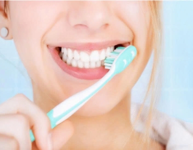 Đánh răng như thế nào để trắng hơn? Hướng dẫn đúng cách từ bác sĩ nha khoa