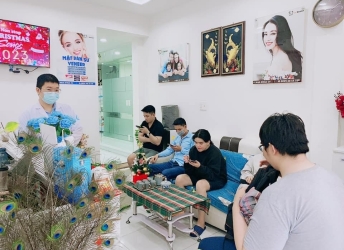 Hình ảnh khách hàng đến với Nha Khoa SV 