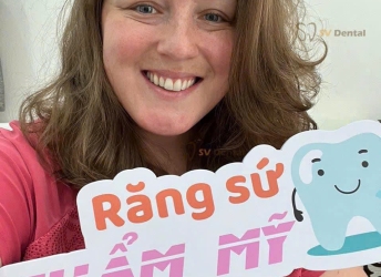 BẠN THỰC HIỆN DÁN RẰNG THỎ TẠI NHA KHOA SV