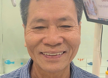 CHÚ TRIẾT LÀM PHỤC HÌNH RĂNG SỨ TOÀN HÀM TẠI NHA KHOA SV 