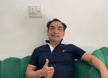 ANH HUY THÁO LẮP TẠI NHA KHOA SV 