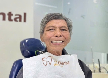 CHÚ TƯ CHẢY ĐIÊU TRỊ 2 HÀM THÁO LẮP TẠI NHA KHOA SV 