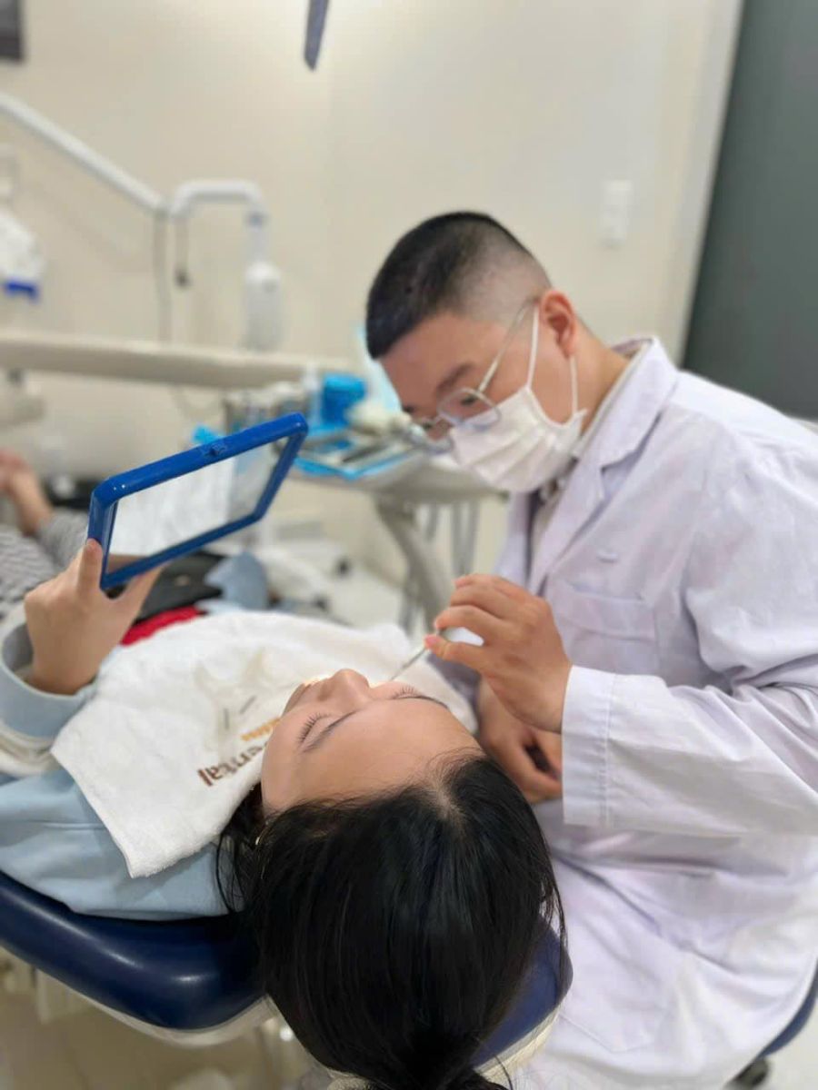 Hình ảnh phục hình răng sứ sau khi điều trị tủy tại Nha khoa SV quận 3