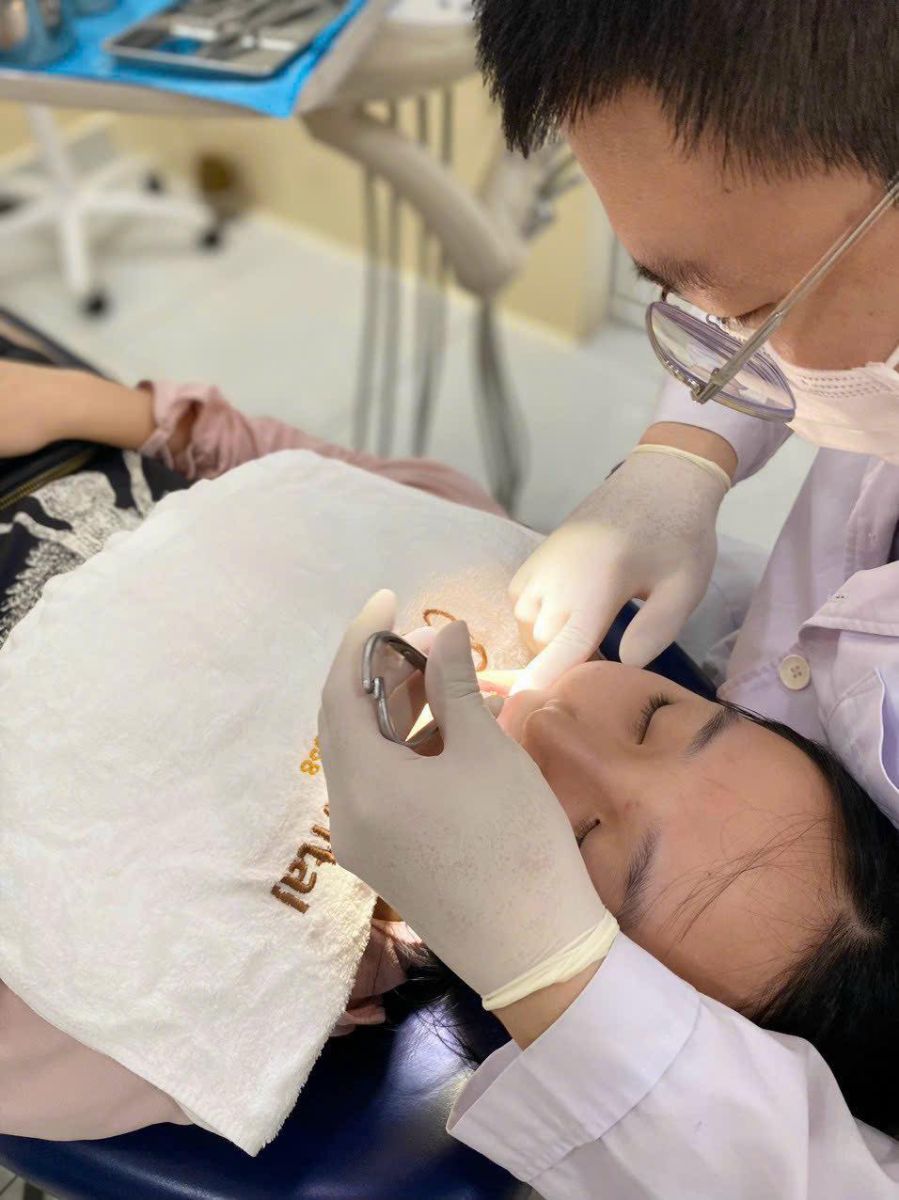 Nha khoa SV quận 3: địa chỉ trồng răng toàn sứ Cercon HT uy tín