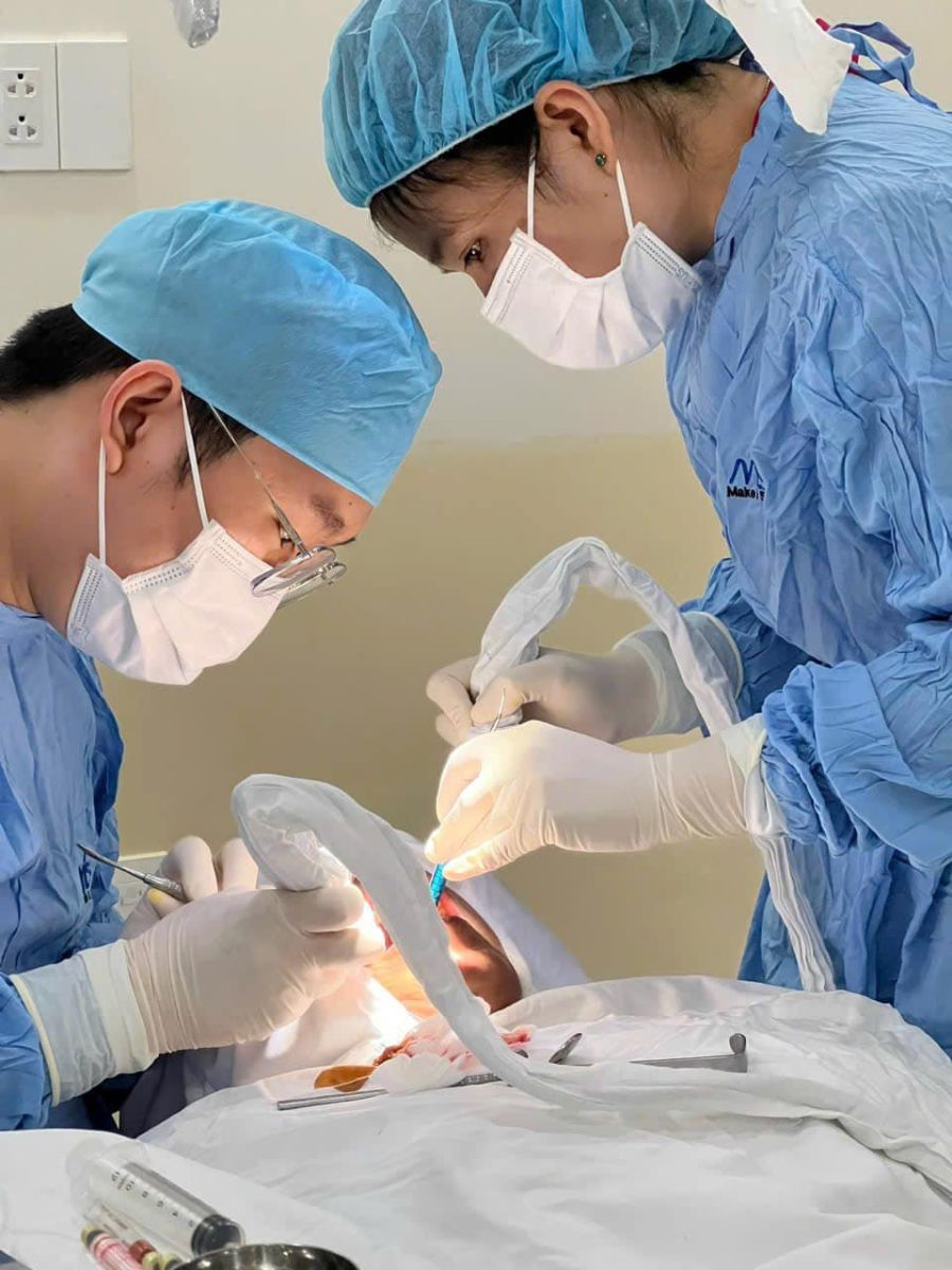 Đội ngũ bác sĩ nha Khoa quận 3 Nha Khoa SV